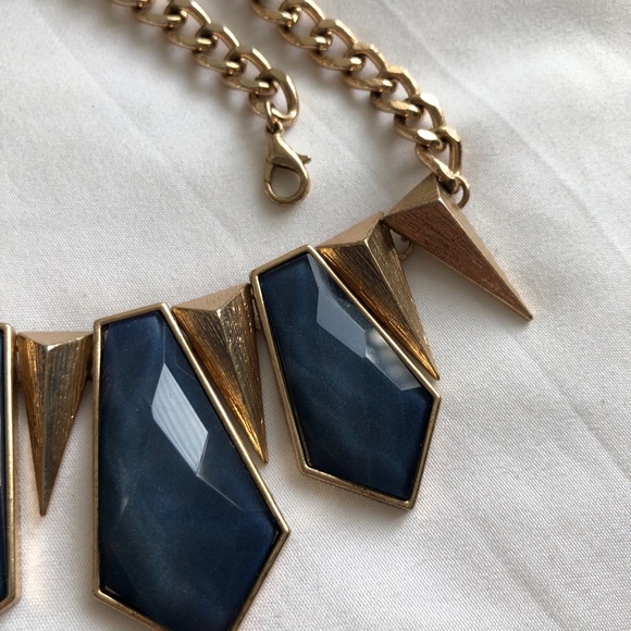 Statement Necklace - Picture 3 of 6